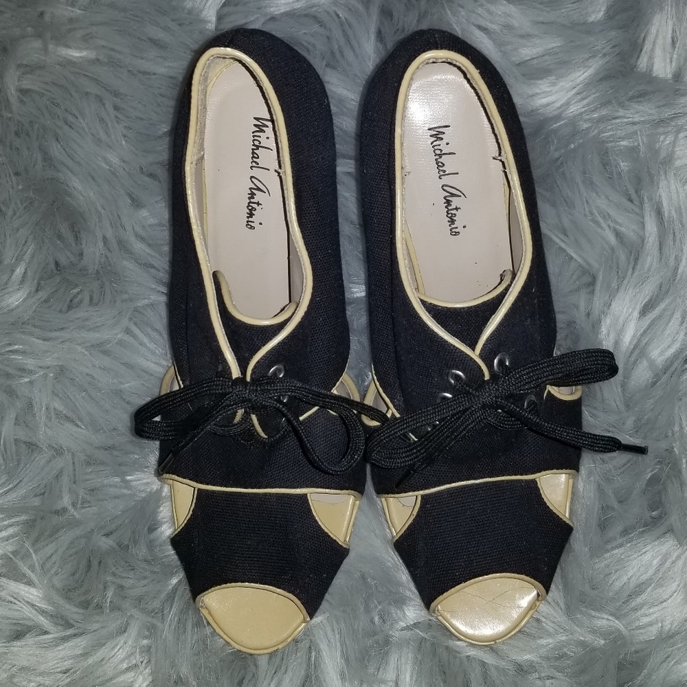 Peep toe shoes.FINAL PRICE DROP!!